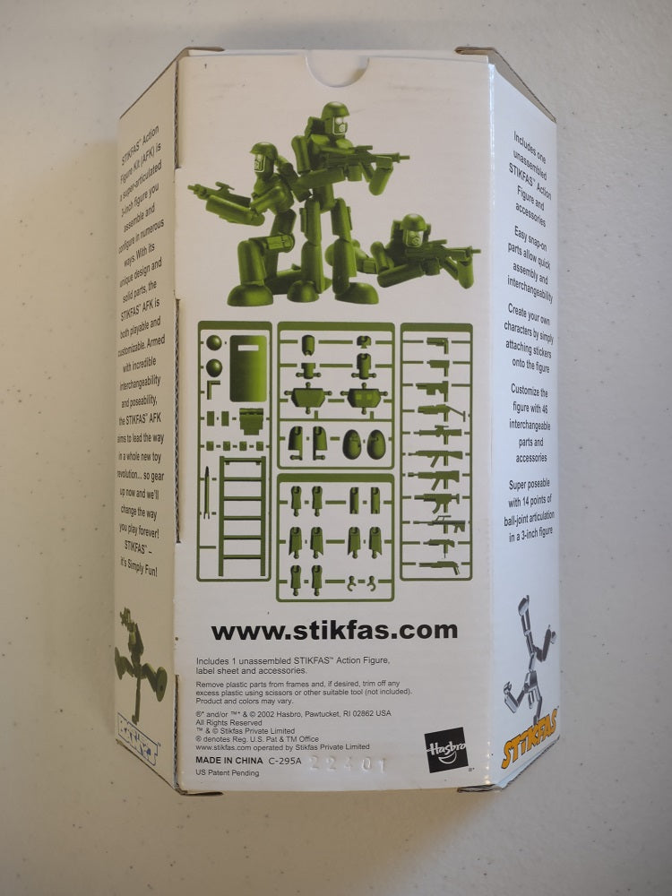 新品　スティックファス　STIKFAS MILITARY 16個 Stikfas Alpha Male Military Green - Hasbro – MantisGamingStudios